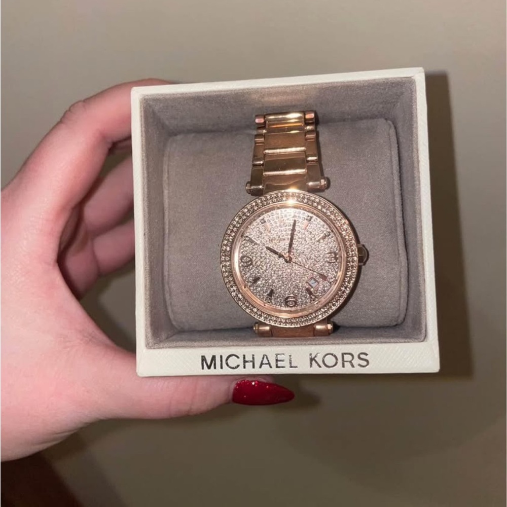 Michael Kors Sparkling Rose Gold Timepiece- NEEDS NEW BATTERY